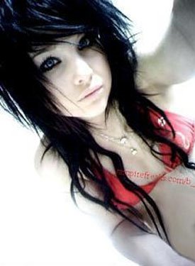 Emo girl hairstyile